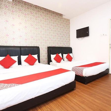 Oyo 717 Mr J Hotel Wakaf Che Yeh 2 Екстер'єр фото