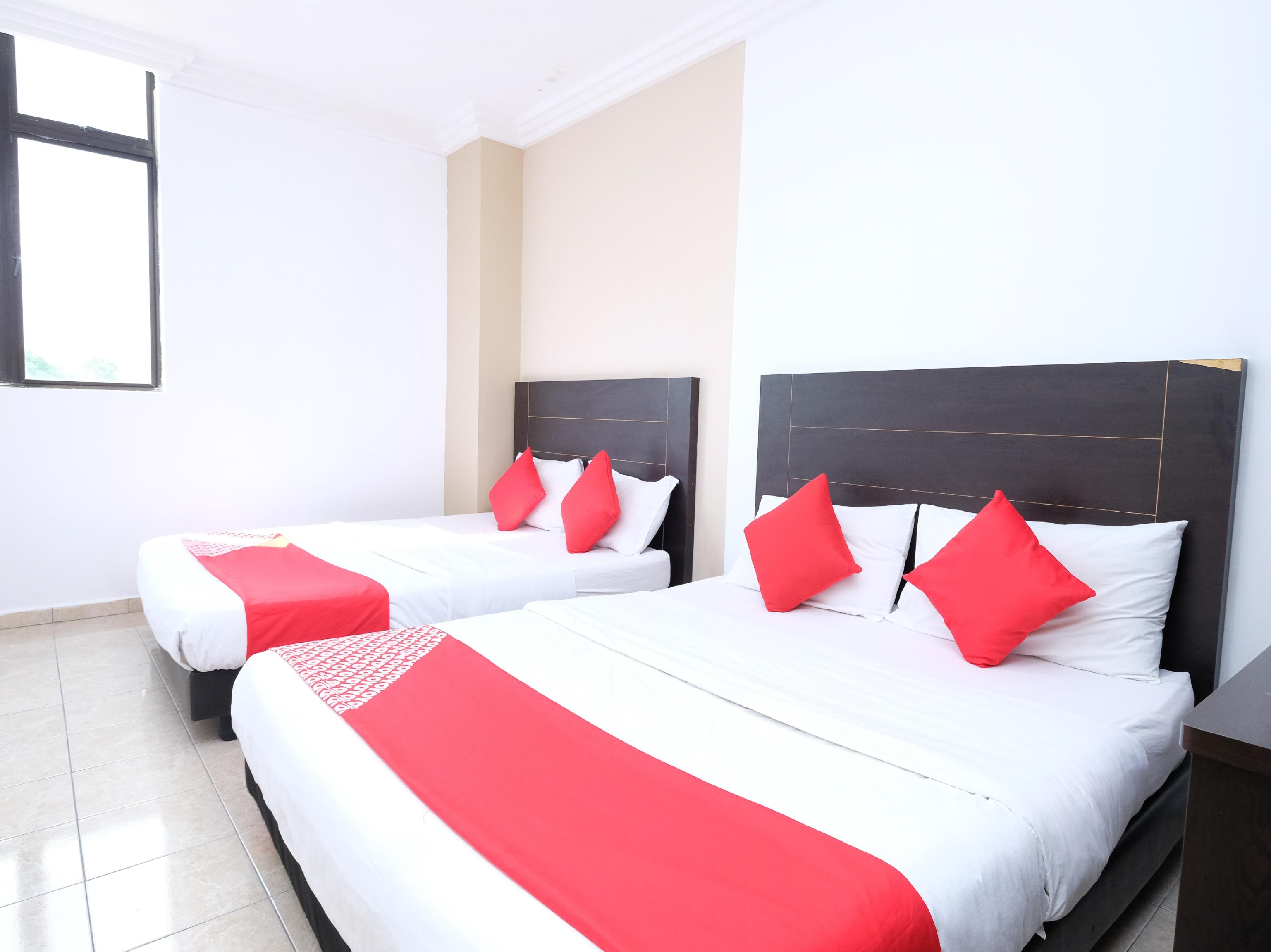 Oyo 717 Mr J Hotel Wakaf Che Yeh 2 Екстер'єр фото