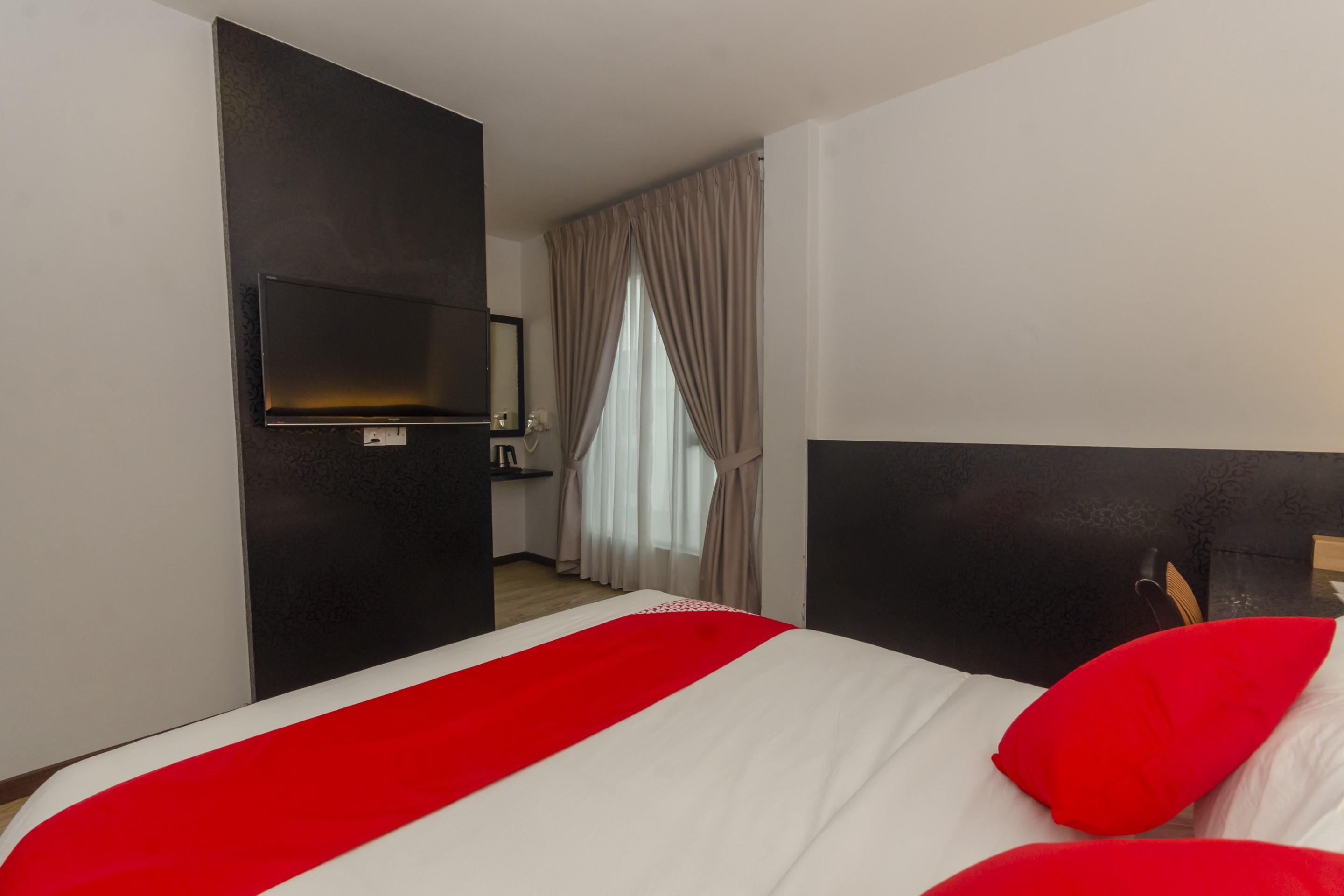 Oyo 717 Mr J Hotel Wakaf Che Yeh 2 Екстер'єр фото