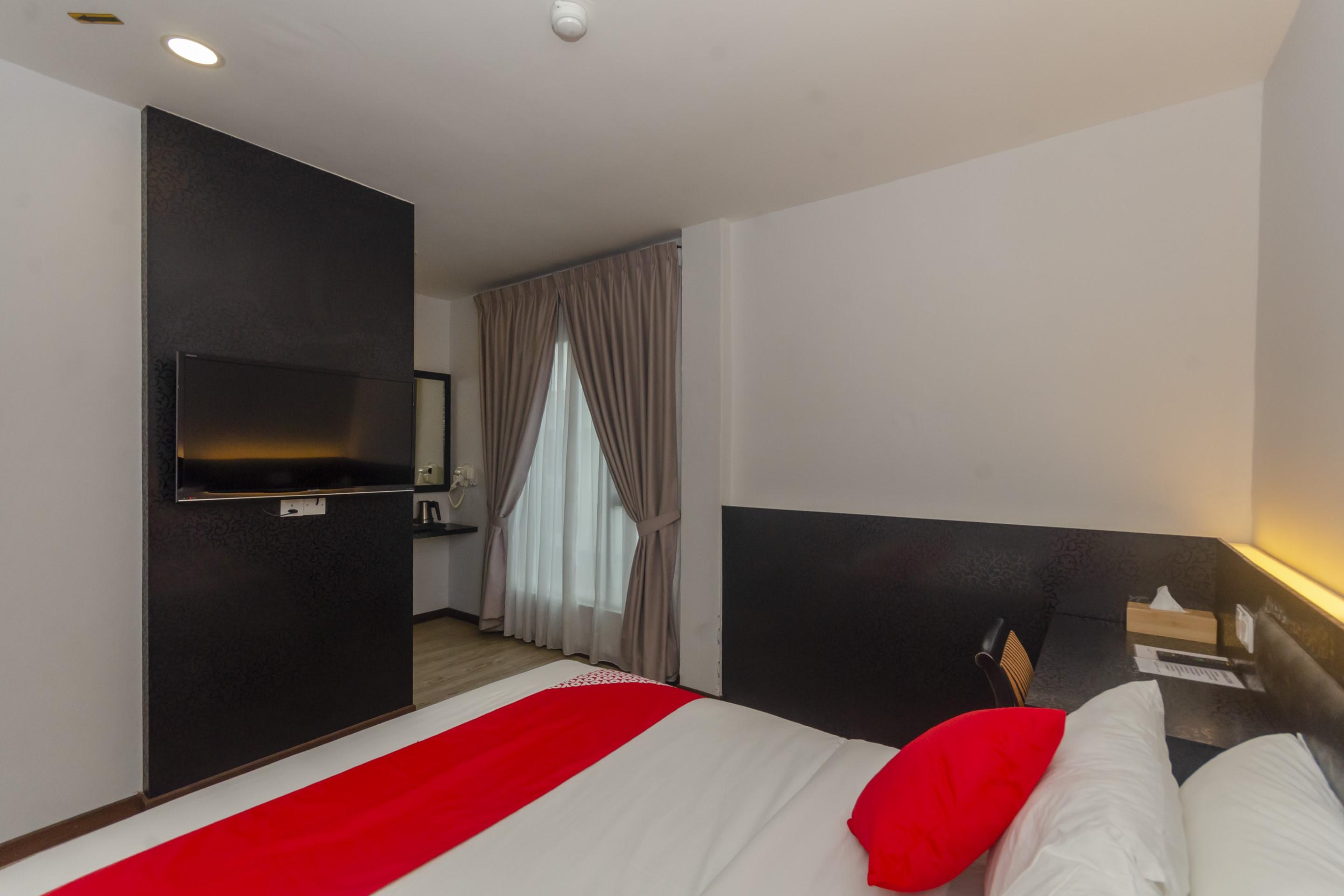 Oyo 717 Mr J Hotel Wakaf Che Yeh 2 Екстер'єр фото