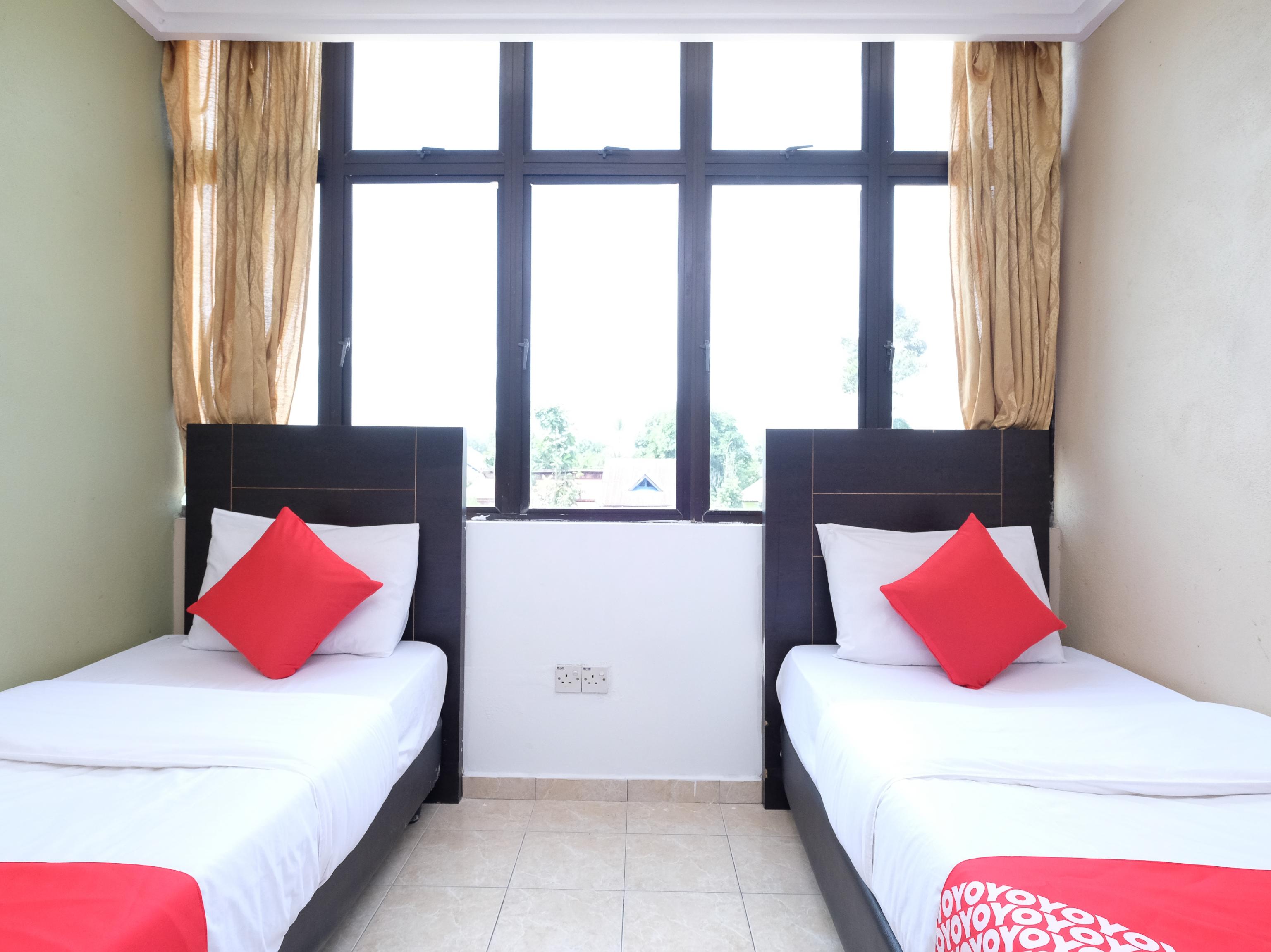 Oyo 717 Mr J Hotel Wakaf Che Yeh 2 Екстер'єр фото