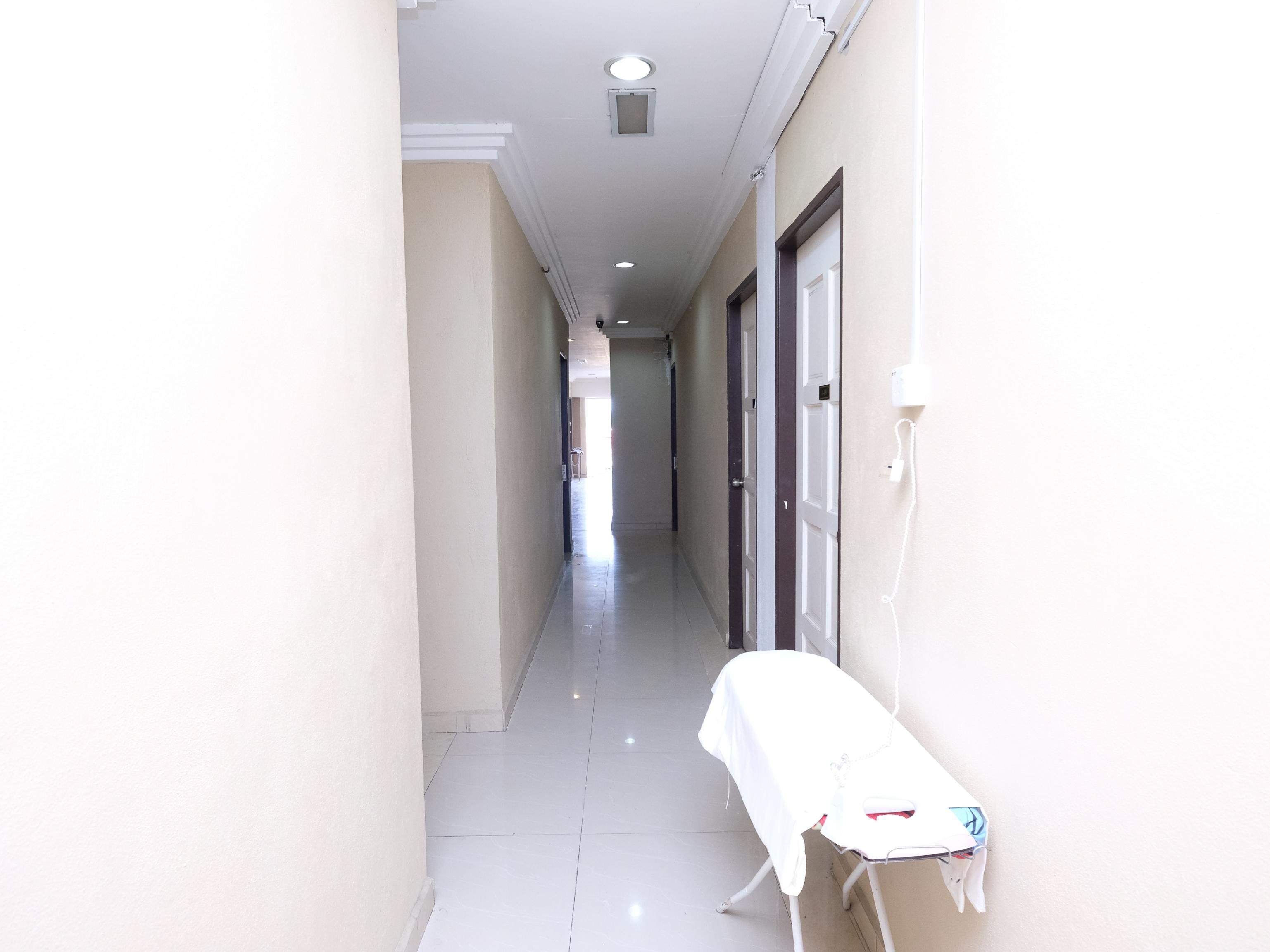 Oyo 717 Mr J Hotel Wakaf Che Yeh 2 Екстер'єр фото