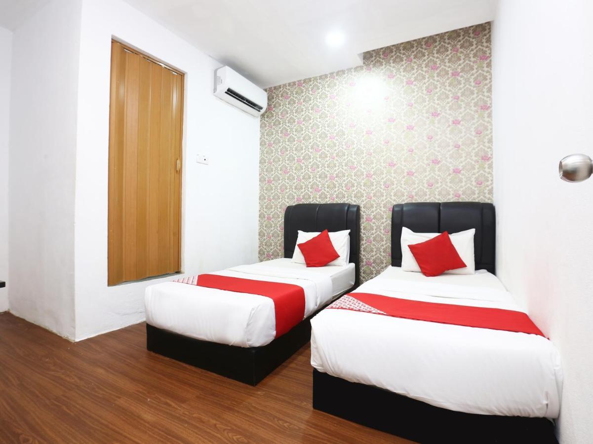 Oyo 717 Mr J Hotel Wakaf Che Yeh 2 Екстер'єр фото
