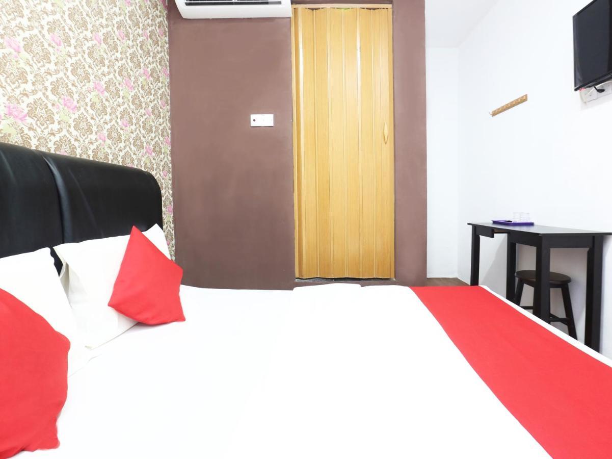 Oyo 717 Mr J Hotel Wakaf Che Yeh 2 Екстер'єр фото