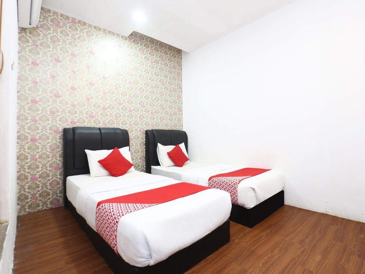 Oyo 717 Mr J Hotel Wakaf Che Yeh 2 Екстер'єр фото