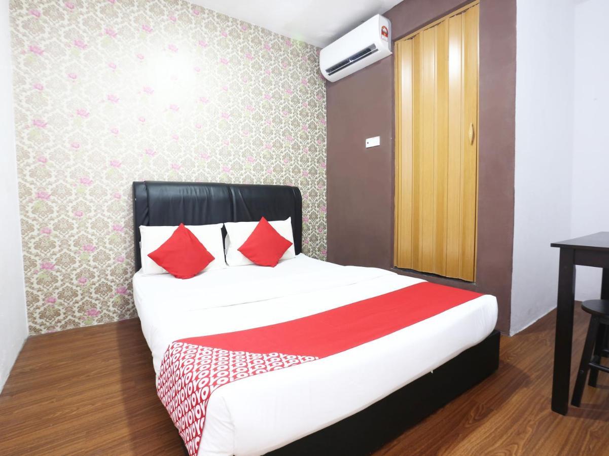 Oyo 717 Mr J Hotel Wakaf Che Yeh 2 Екстер'єр фото