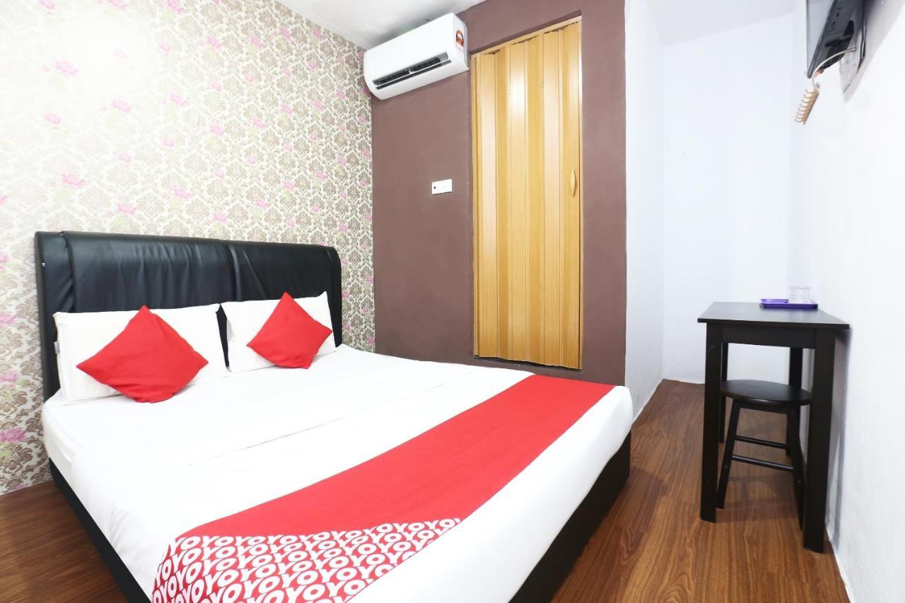 Oyo 717 Mr J Hotel Wakaf Che Yeh 2 Екстер'єр фото