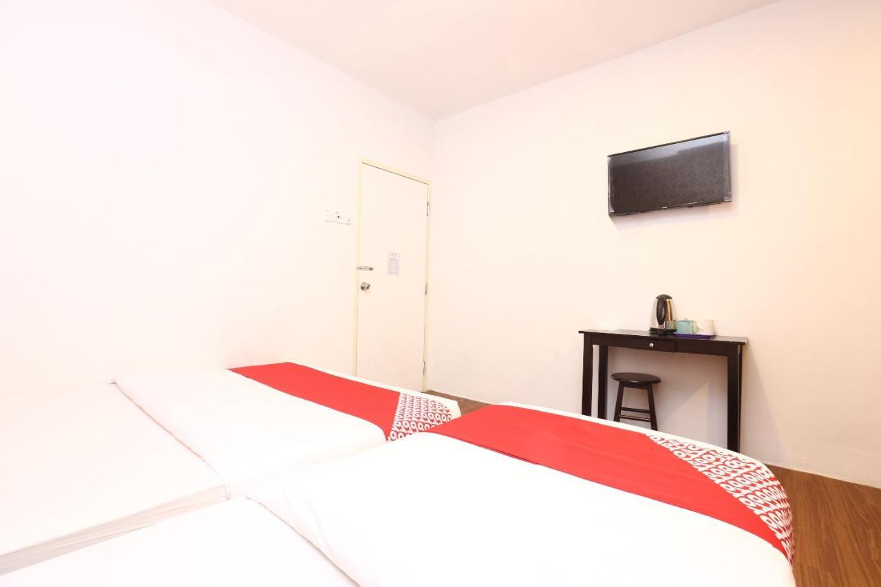 Oyo 717 Mr J Hotel Wakaf Che Yeh 2 Екстер'єр фото
