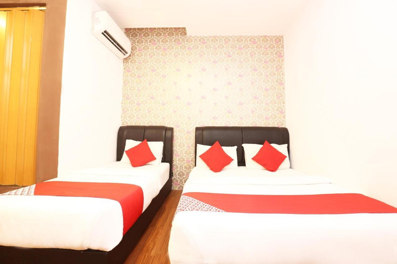 Oyo 717 Mr J Hotel Wakaf Che Yeh 2 Екстер'єр фото